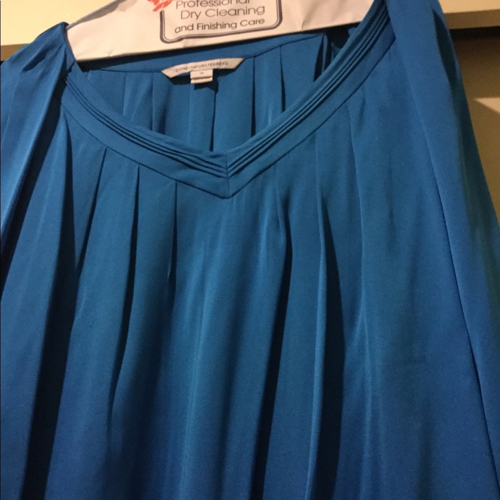 Blouse - Picture 2 of 2